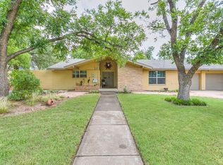 415 S Adams St, San Angelo, TX 76901