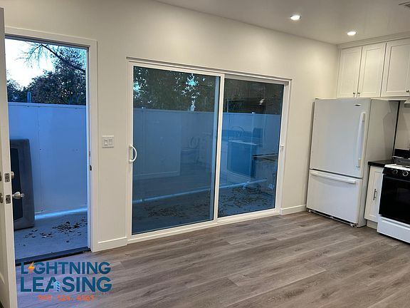 2nd image of 5698 Coldwater Canyon Ave #1