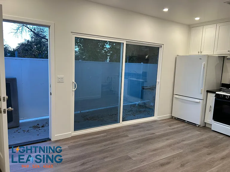 5698 Coldwater Canyon Ave #1 — Photo 2