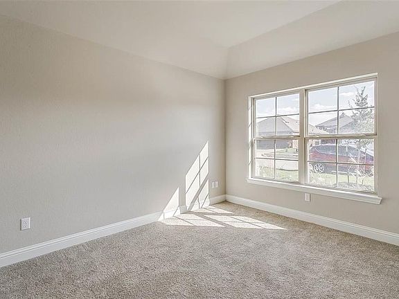 4th image of 3133 Paint Horse Dr