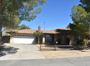 17333 Queensglen Ave, Lake Los Angeles, CA 93591