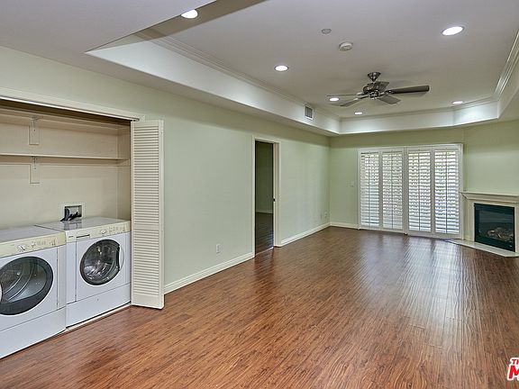 5th image of 309 S Mariposa Ave APT 102
