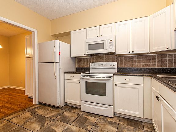 3rd image of 5709 Lyons View Pike APT 1106