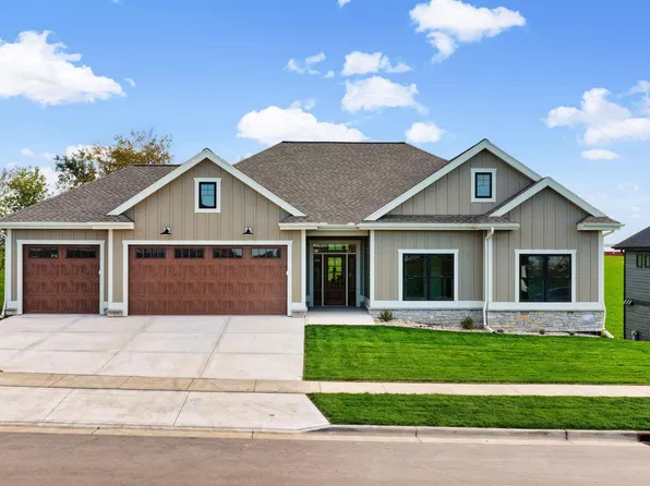 1302 Moll Dr, Waunakee, WI 53597