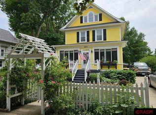 211 W 7th St, Blue Earth, MN 56013