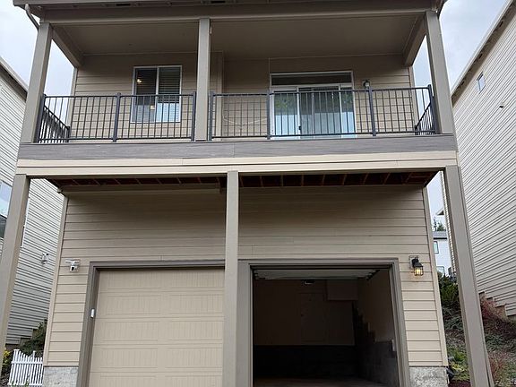 2nd image of 2518 Brackenfern Rd