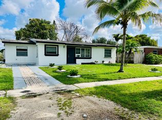 3927 Mackinac Rd, Lake Worth, FL 33462