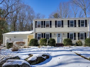 36 Brentwood Rd, Chelmsford, MA 01824