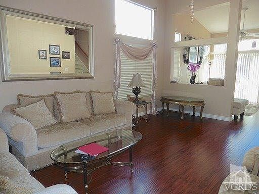 2nd image of 542 Vista Del Sol