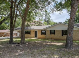 905 Bunny Rabbit Rd, Athens, TX 75751