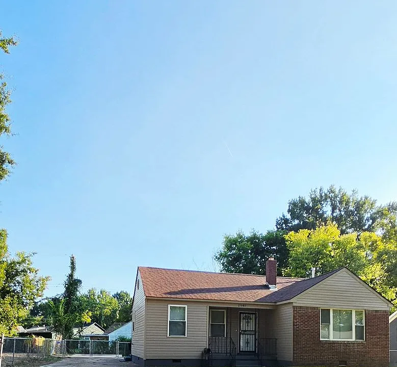 1947 Clovia Ln