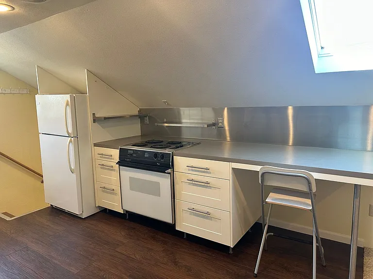 1548 Lincoln St #B — Photo 16