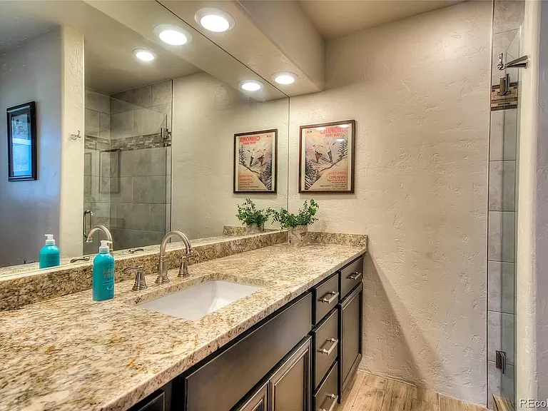 575 Spring Ranch Dr — Photo 4