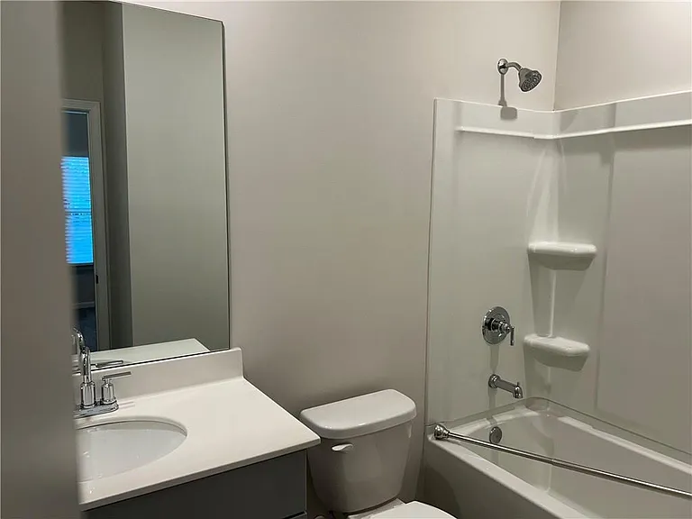 6901 Durham Ln — Photo 11