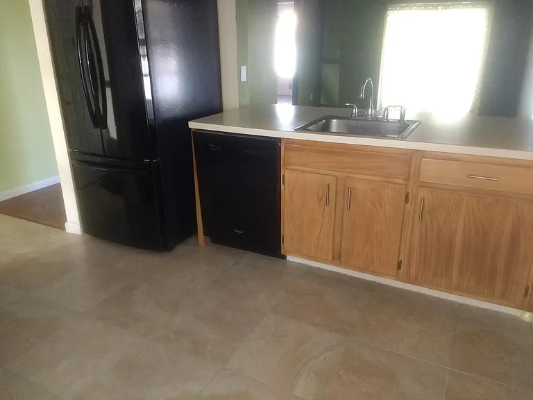 3721 Farnham Ct — Photo 16
