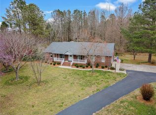 1520 Benefit Rd, Chesapeake, VA 23322