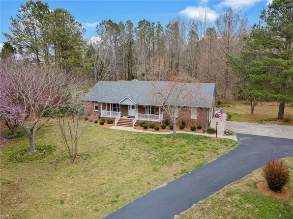 1520 Benefit Rd, Chesapeake, VA 23322