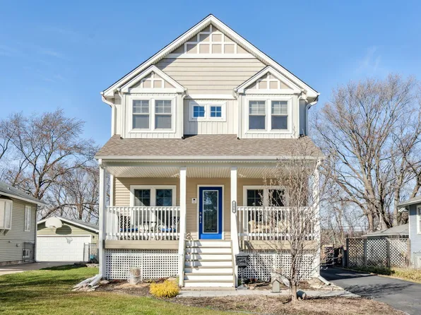 106 W Kenilworth Ave, Villa Park, IL 60181