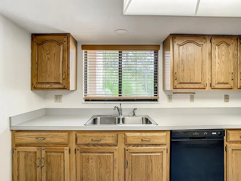 1158 Carmel Cir #430 — Photo 8