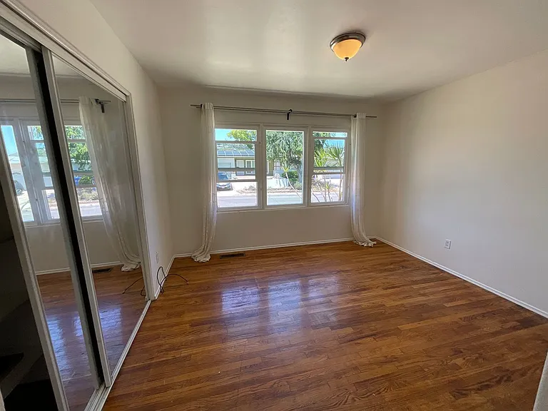 6653 Julie St — Photo 11