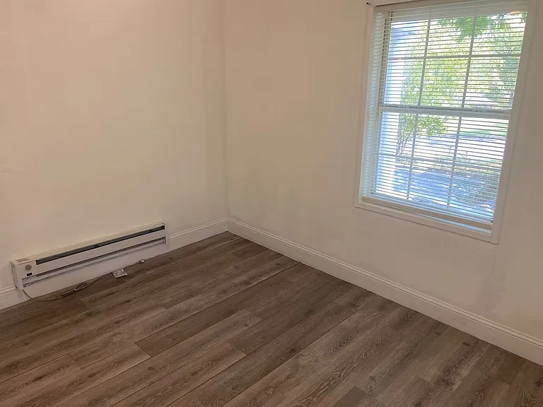 703 Brown St — Photo 16