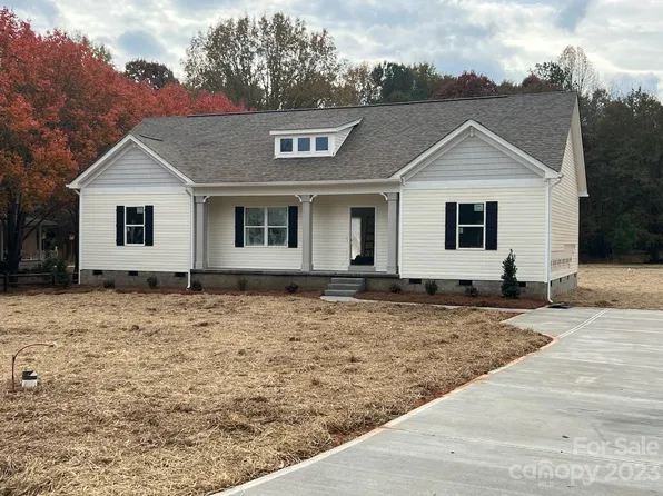 1230 Branch St, Lancaster, SC 28720