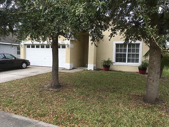 4th image of 1210 Creekview Ct
