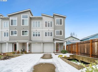 8797 SW Thorn St, Tigard, OR 97223