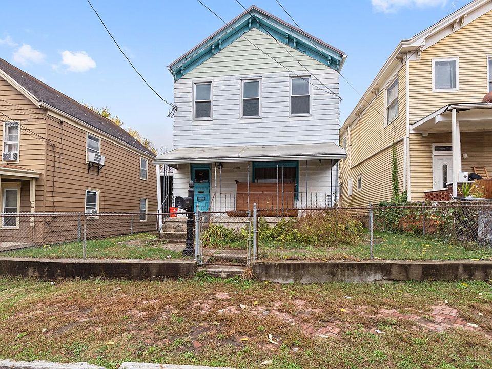 1st image of 261 Worth St