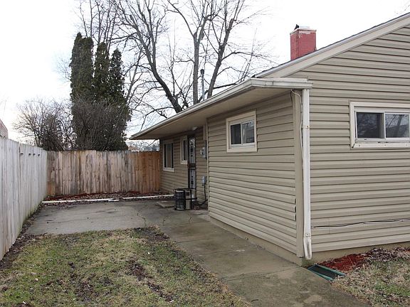 3rd image of 2233 Minnesota Ave