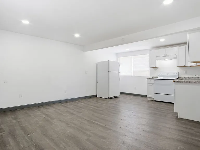 Welcome Home to Comfortable Living at 6111 S Klein Ave! — Photo 12