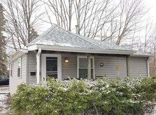 1015 Shuler St, Elgin, IL 60123