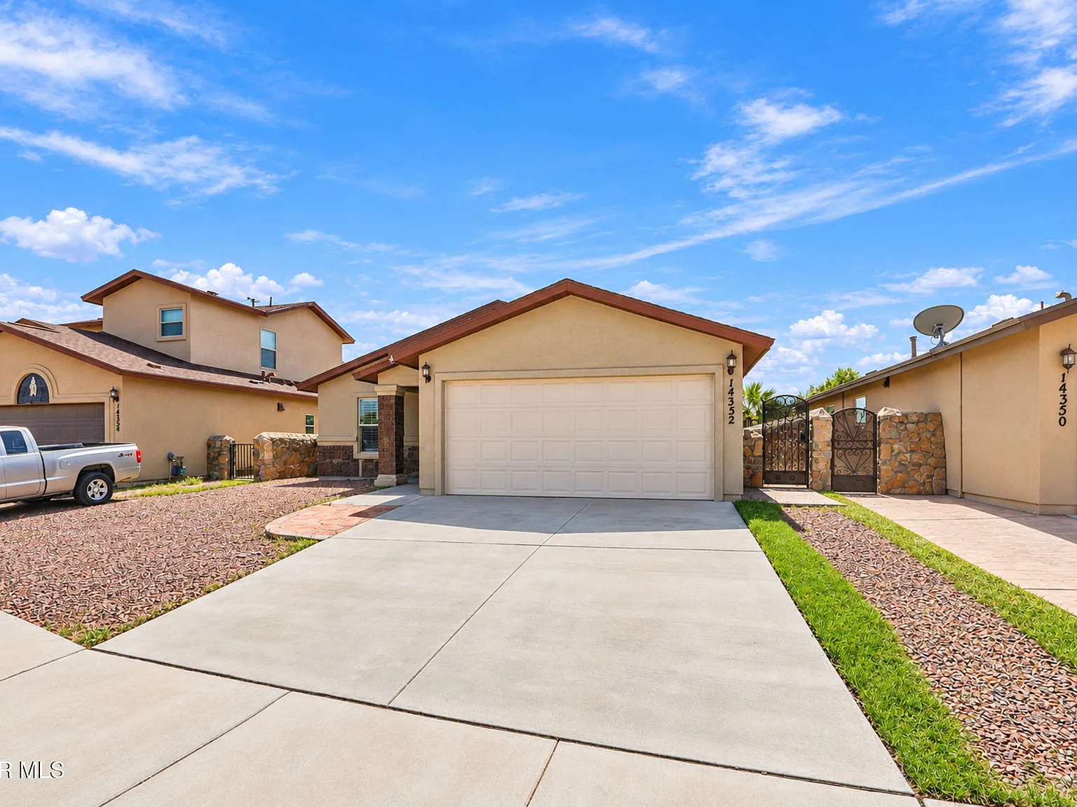 3 bed, 2.0 bath, 1387 sqft, $1,625 — Photo 2