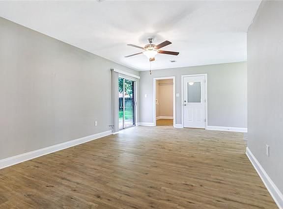4th image of 1105 Saint Joseph Dr
