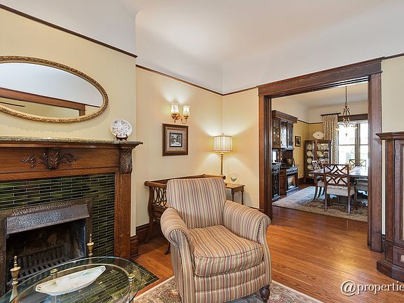Living Room/Dining Room