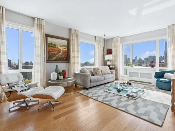 1280 Fifth Avenue image 1 of 19