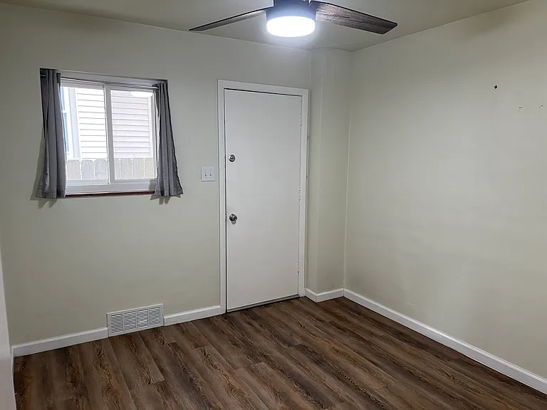 7315 Myrtle Ave — Photo 5