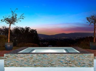21741 Planewood Dr, Woodland Hills, CA 91364