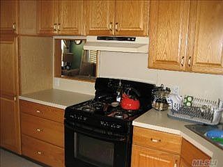 2nd image of 558 S Greene Ave