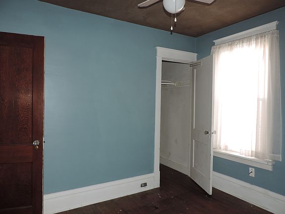 4th image of 2714 Boas St