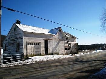 1st image of 4 Hector Farm Ln