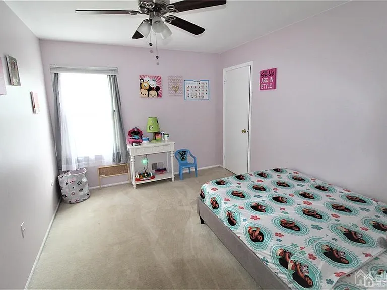 47 Linden Ln — Photo 15