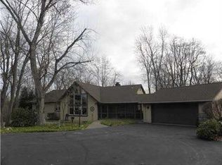 1255 Country Club Rd, Monongahela, PA 15063