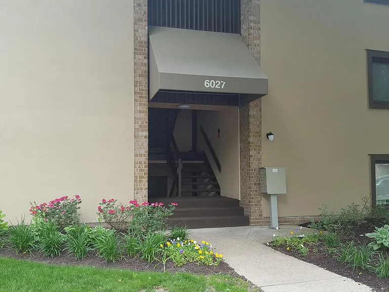 6027 Majors Ln — Photo 3