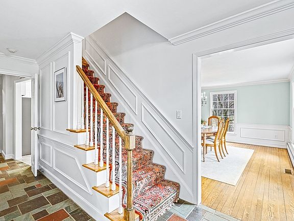 2nd image of 49 Brentwood Cir