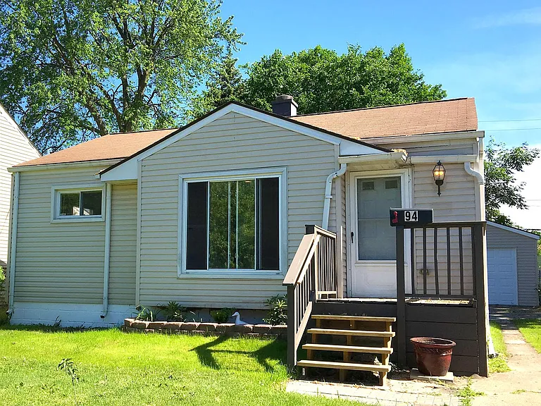 94 E Rowland Ave — Photo 2