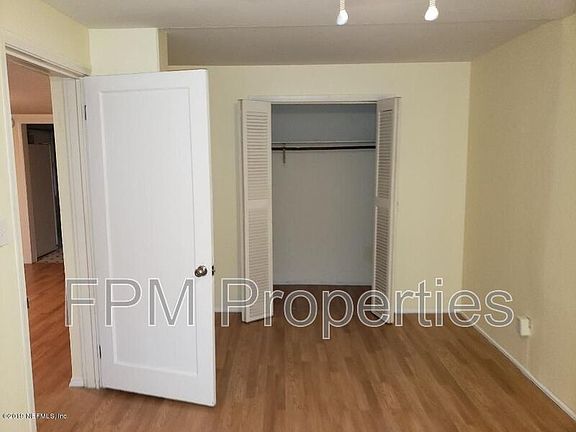 4th image of 6348 Hyde Grove Ave #1