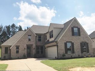 8701 Oak Grove Blvd, Olive Branch, MS 38654