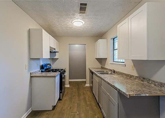 4th image of 6086 Creekford Dr