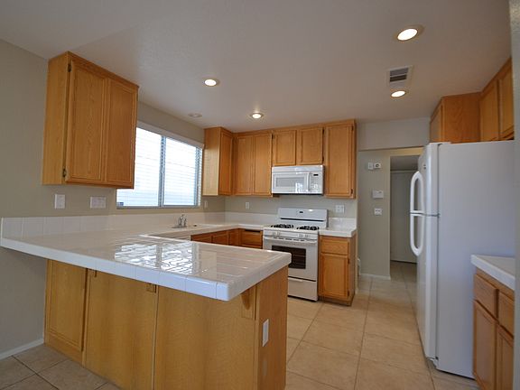 5th image of 5915 Rose Sage St